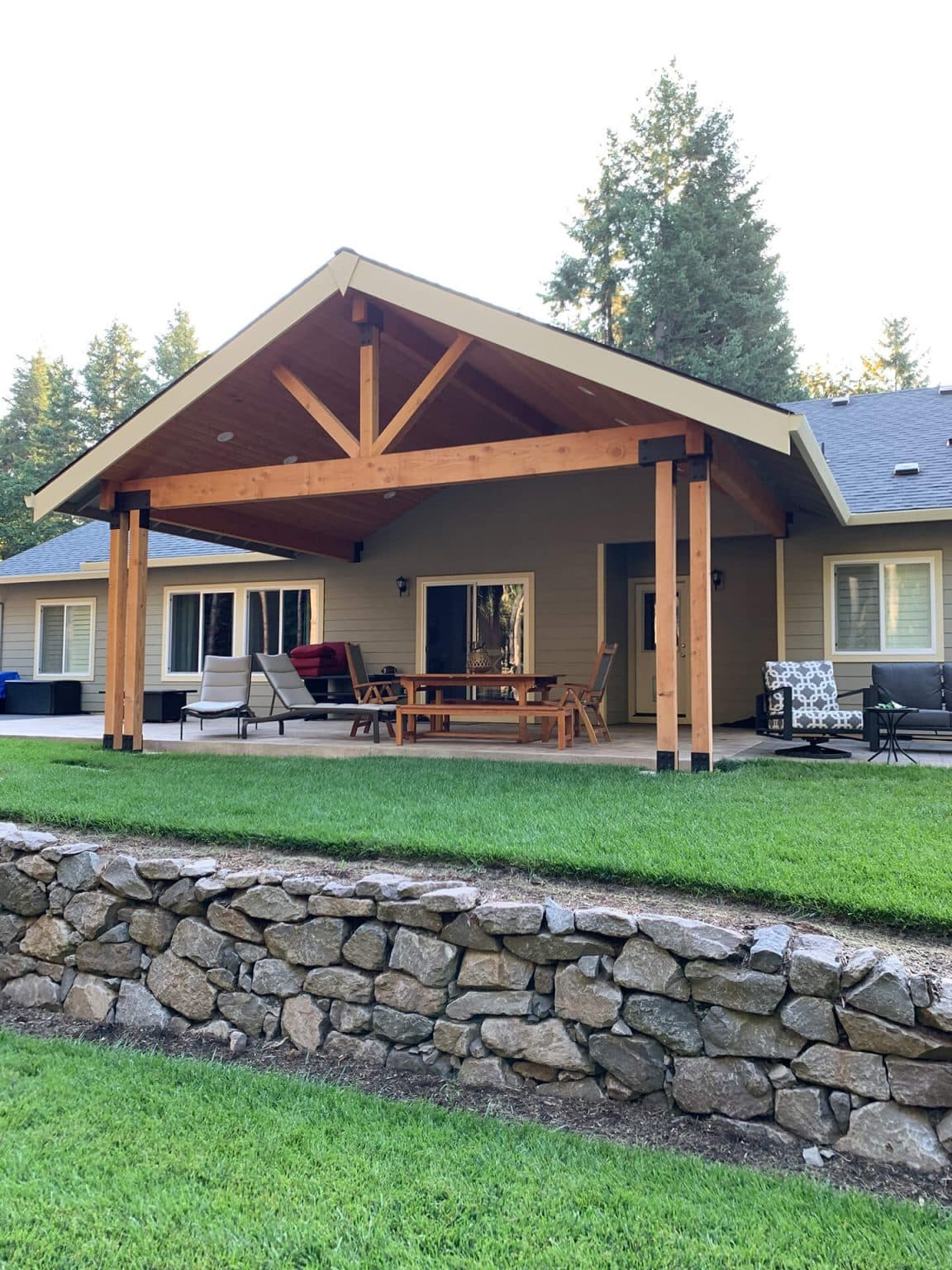 Premium patio cover, deck, railing, and shop builder in Oregon City